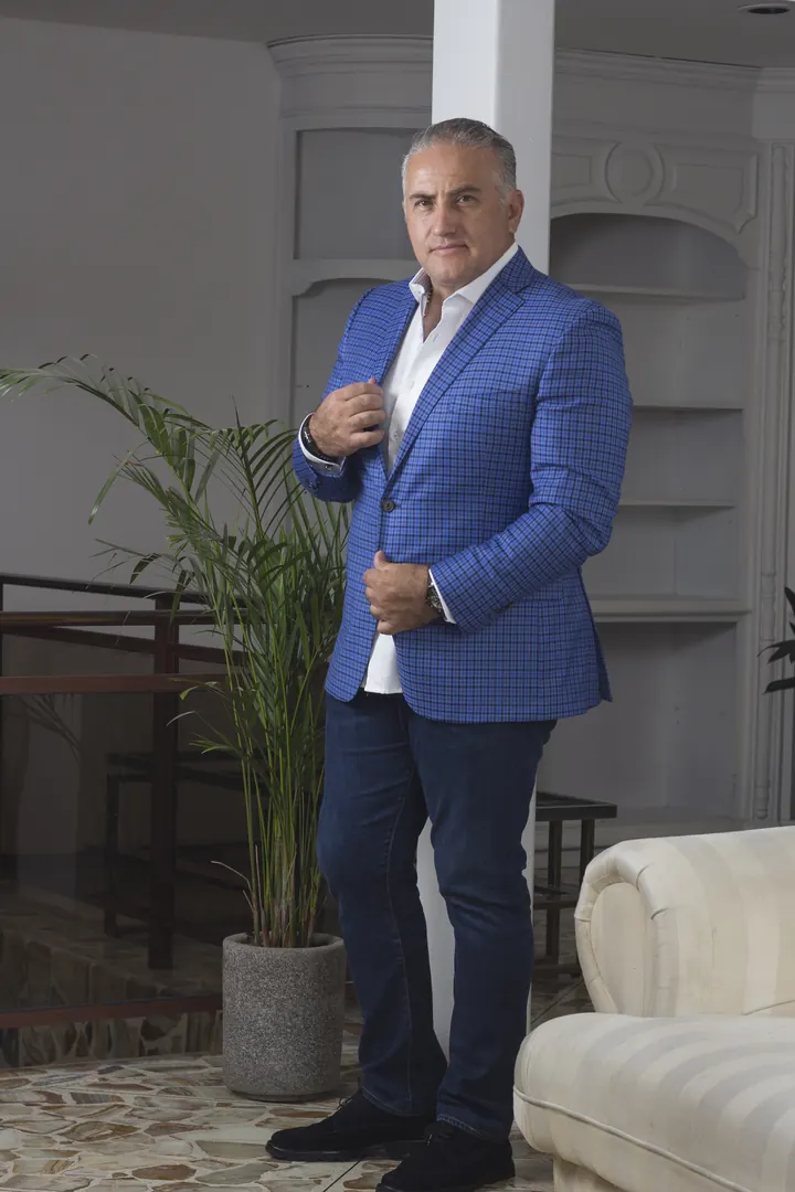 Retrato de Luis Alberto Valdez Ayala 13